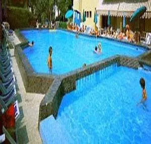 Szálloda Amalfi & Restaurant Karaoke Bar Lido di Jesolo