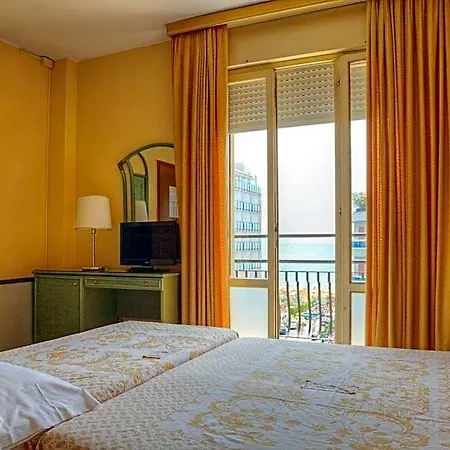 Hotell Amalfi & Restaurant Karaoke Bar Lido di Jesolo