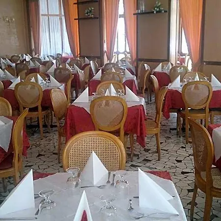 Hotell Amalfi & Restaurant Karaoke Bar Lido di Jesolo