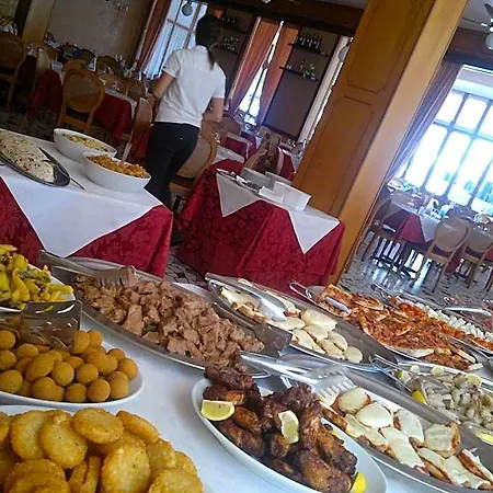 Amalfi & Restaurant Karaoke Bar Szálloda Lido di Jesolo