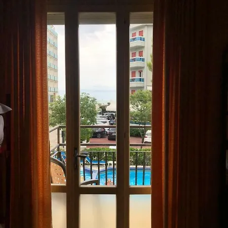 Amalfi Отель 3*