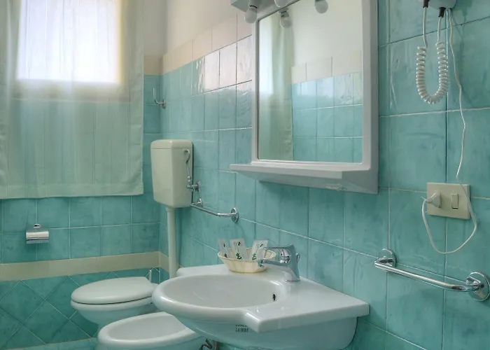 Amalfi & Restaurant Karaoke Bar 3* Lido di Jesolo