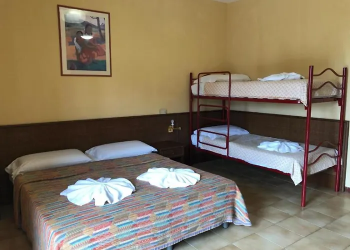 Hotel Amalfi & Restaurant Karaoke Bar