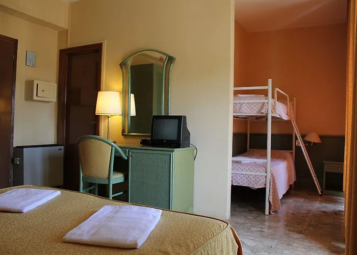 Amalfi & Restaurant Karaoke Bar Lido di Jesolo