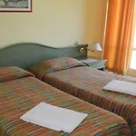Amalfi & Restaurant Karaoke Bar Отель 3*