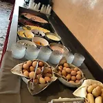 Amalfi & Restaurant Karaoke Bar 3* Лидо-ди-Езоло