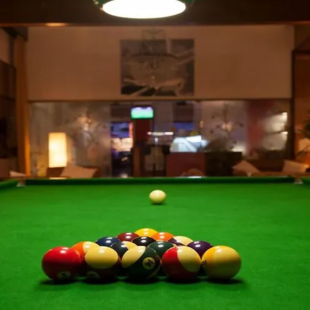 Amalfi & Restaurant Karaoke Bar Hotel 3*