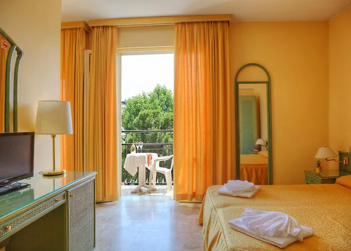Hotel Amalfi & Restaurant Karaoke Bar Lido di Jesolo