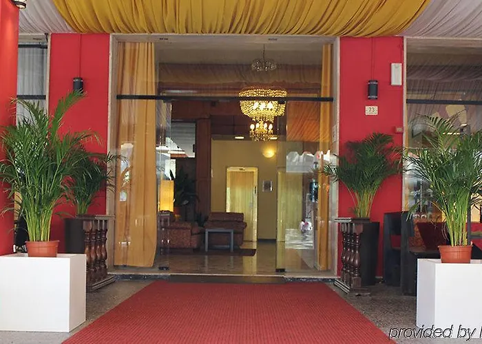 Amalfi & Restaurant Karaoke Bar Hotel Lido di Jesolo